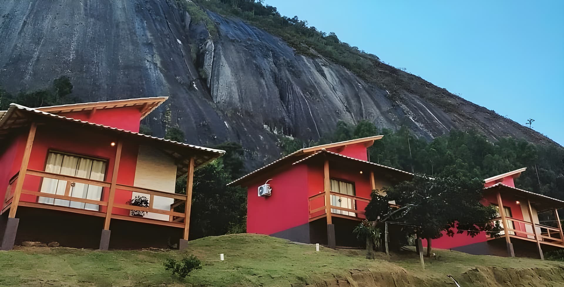 Imagem dos 3 chalés